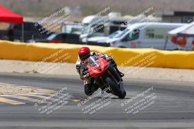 media/Apr-10-2022-SoCal Trackdays (Sun) [[f104b12566]]/Turn 2 (1135am)/